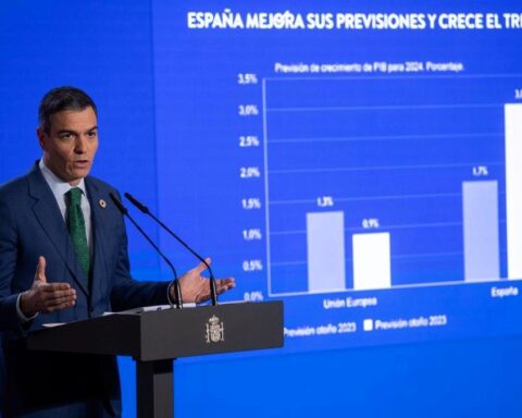 Pedro Sánchez: "Bulos y ruido" como balance del año