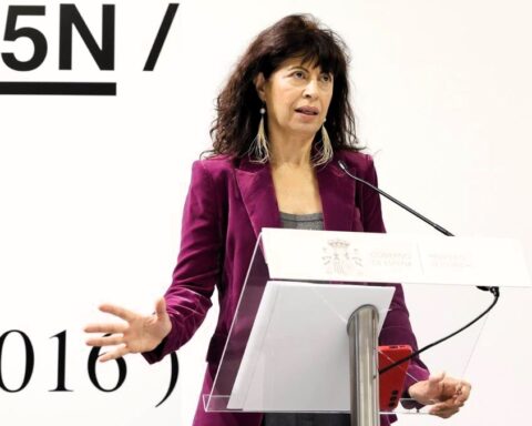 La ministra de Igualdad ve machismo en el interrogatorio a Mouliaá