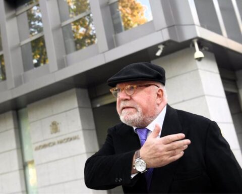 Villarejo asegura que el CNI instaló cámaras en los prostíbulos de la familia de Sánchez para investigar a 'independentistas'