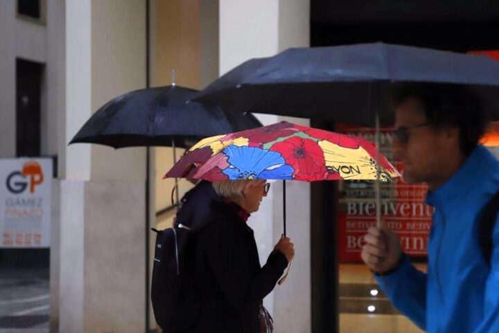 Catorce provincias en aviso por lluvias y bajada de temperaturas