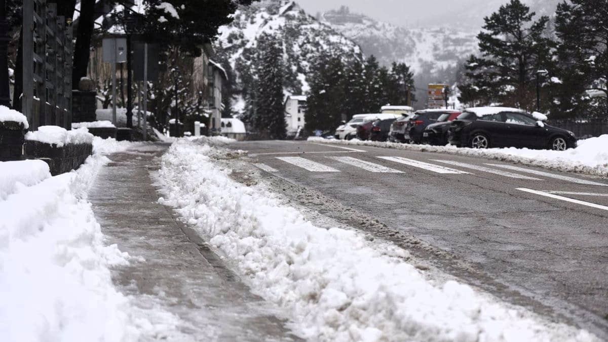 Alerta este viernes por nieve en 15 provincias