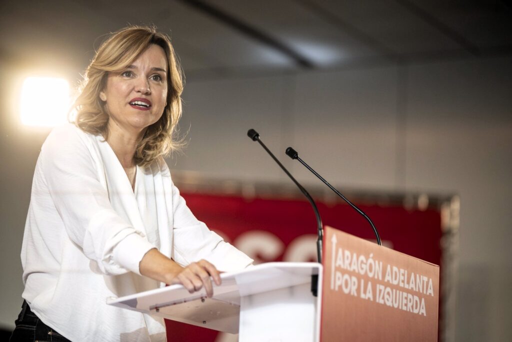 Pilar Alegría denuncia ser víctima de un machismo "repugnante"