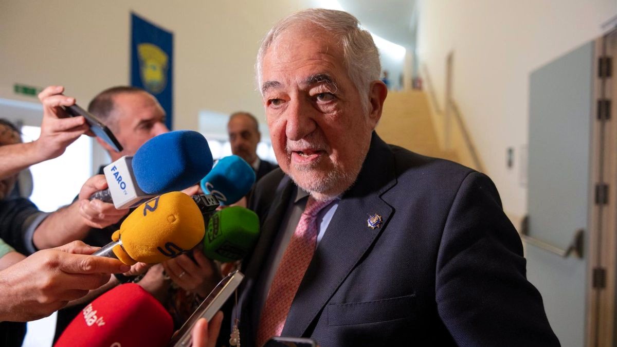 El PP quiere que Pumpido no vote sobre la amnistía