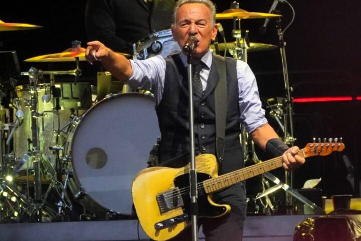 Springsteen invoca en San Sebastián el poder liberador del rock frente a los autoritarismos ante 40.000 seguidores