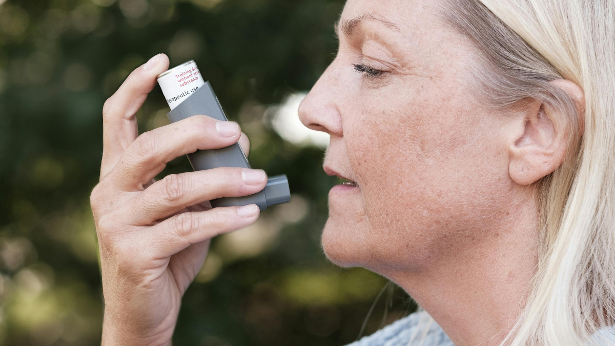 Mueren más mujeres por cáncer de pulmón que por cáncer de mama en España según el GECP