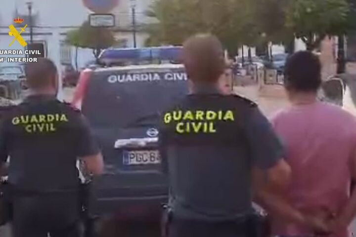 Detenidos dos menores por robo