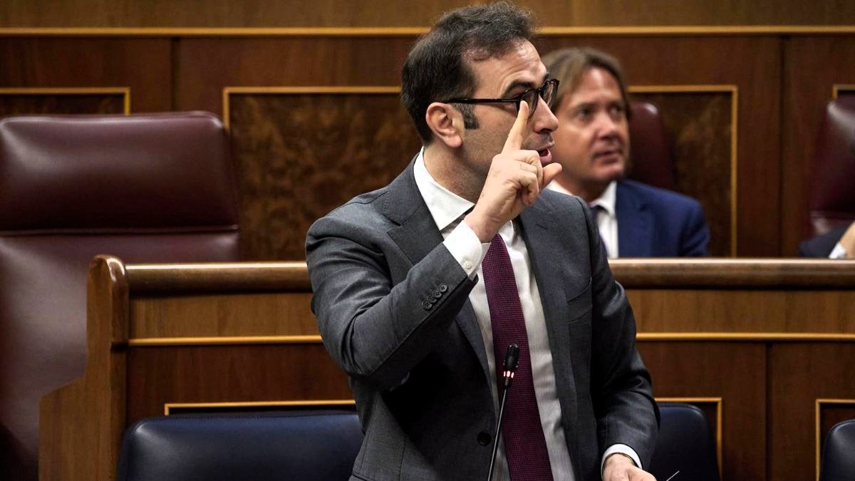 El Gobierno autoriza la OPA de BBVA a Sabadell si se mantienen como entidades independientes 3 años