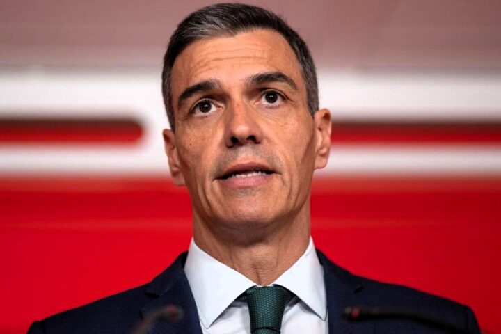 Exministros y exdiputados del PSOE exigen a Sánchez su renuncia como líder del partido y un congreso extraordinario