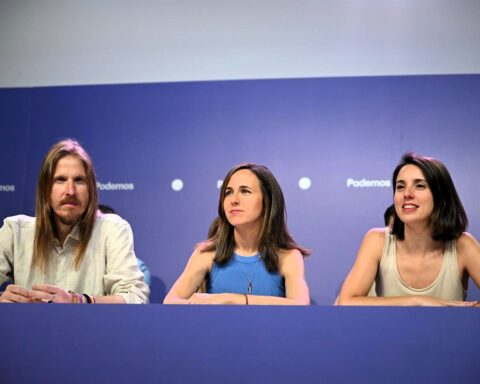 Belarra dice que el Ejecutivo "ha muerto" y que la corrupción del PSOE es una forma de gobierno y no casos aislados