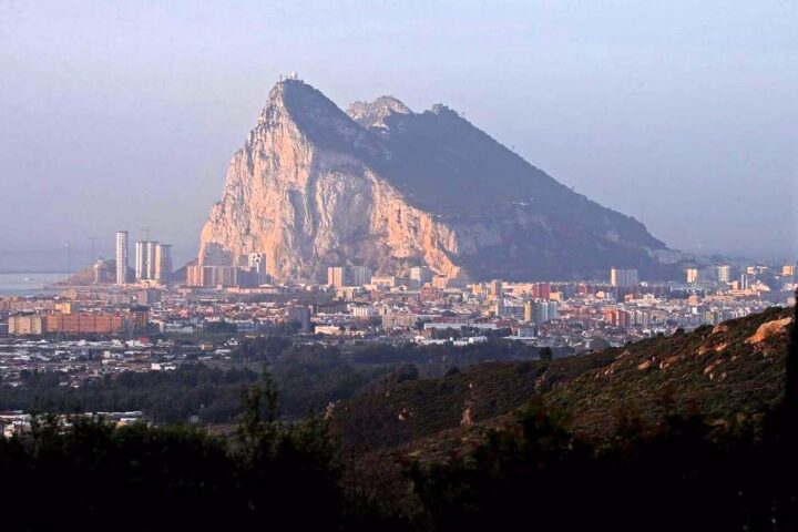 La UE y Reino Unido sellan un acuerdo "histórico" sobre Gibraltar
