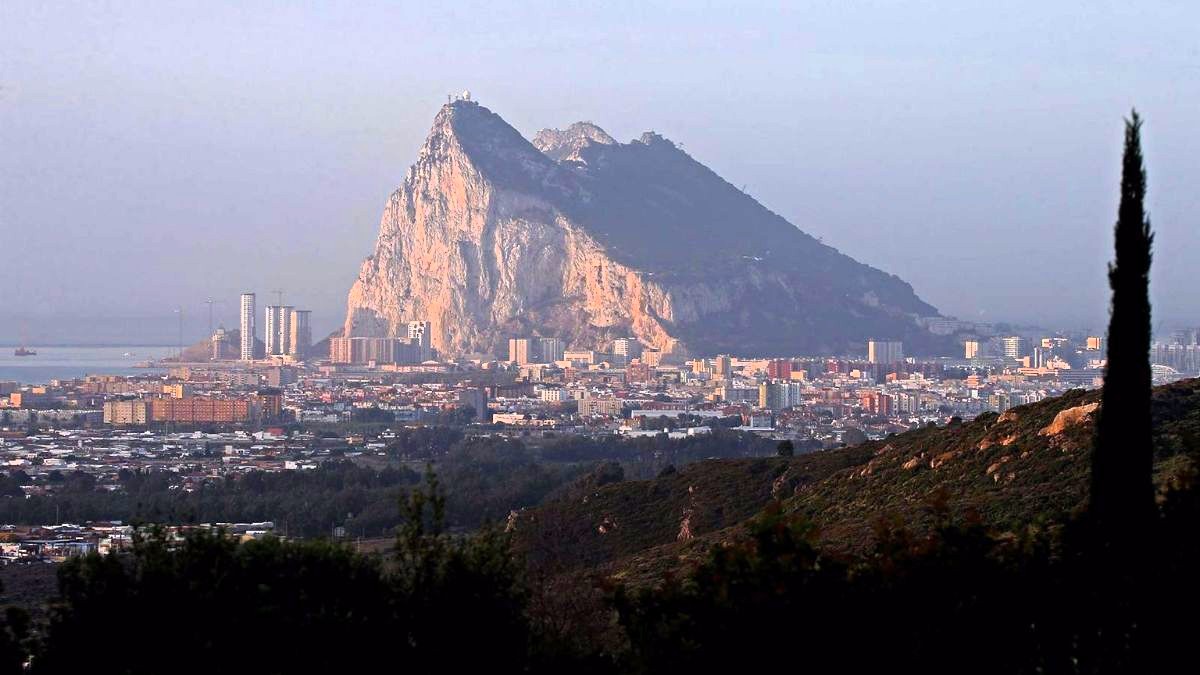 La UE y Reino Unido sellan un acuerdo "histórico" sobre Gibraltar