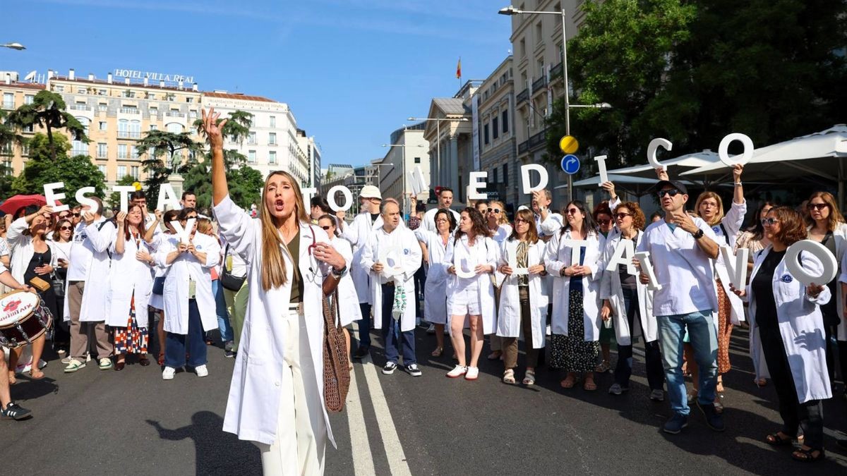 Los médicos, en pie de guerra contra el estatuto que regula sus condiciones laborales