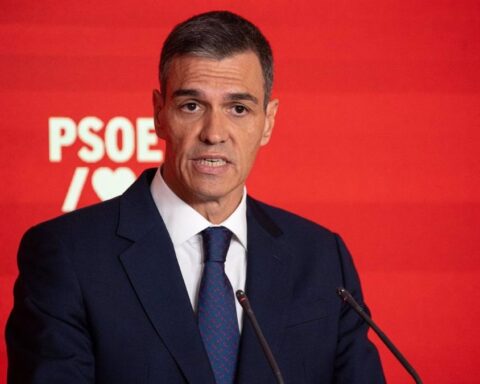 Sánchez pide perdón pero no asume responsabilidades