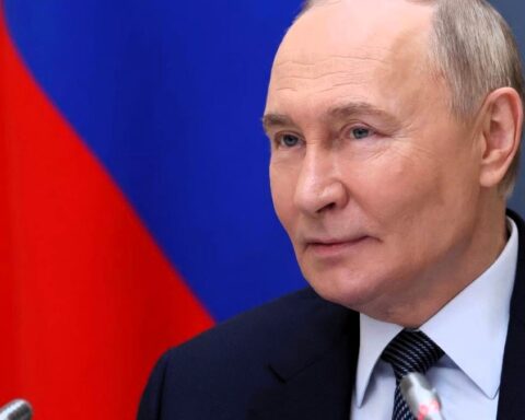 Moscú propone a Kiev un alto el fuego parcial y la retirada ucraniana del este con un tratado de paz como meta