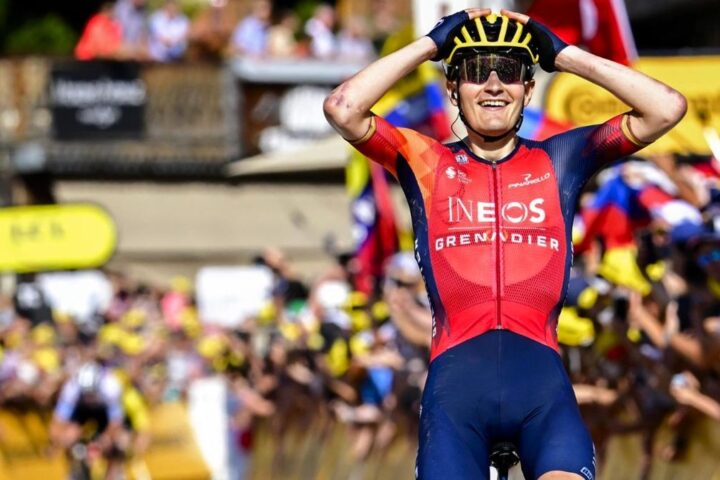 El ciclista español Carlos Rodríguez abandona el Tour de Francia por una fractura de pelvis