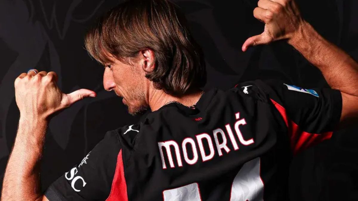 Luka Modric lucirá el dorsal 14 en el AC Milan. (Foto de X: @acmilan)