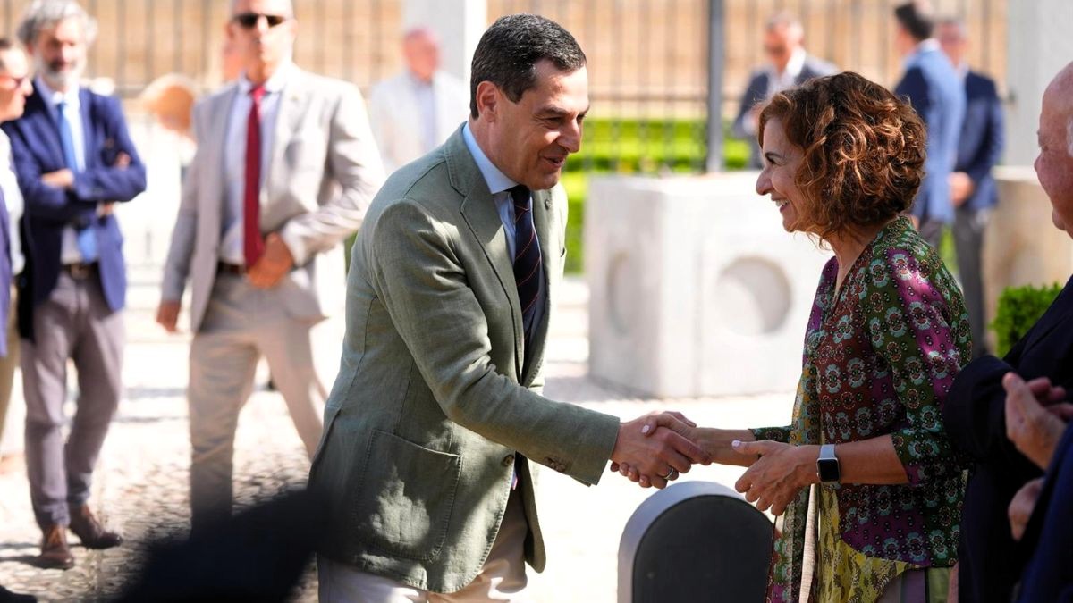 El efecto Montoro no funciona en Andalucía: el PP repetiría mayoría absoluta a 20 puntos del PSOE