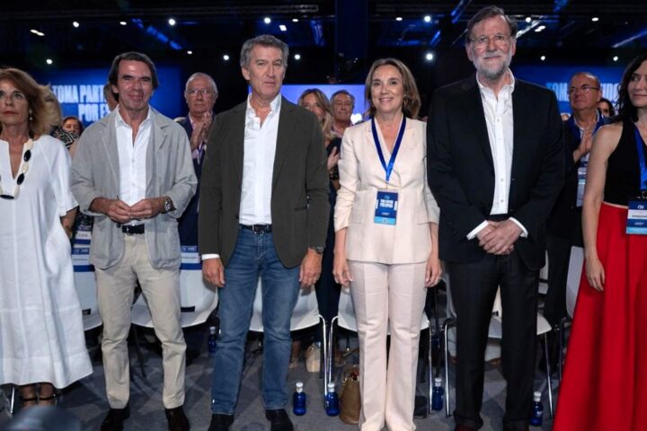 Mariano Rajoy, el jefe de un gobierno que impulsó leyes facturadas por los amigos de Montoro