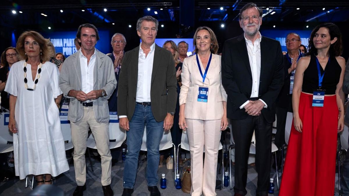 Mariano Rajoy, el jefe de un gobierno que impulsó leyes facturadas por los amigos de Montoro