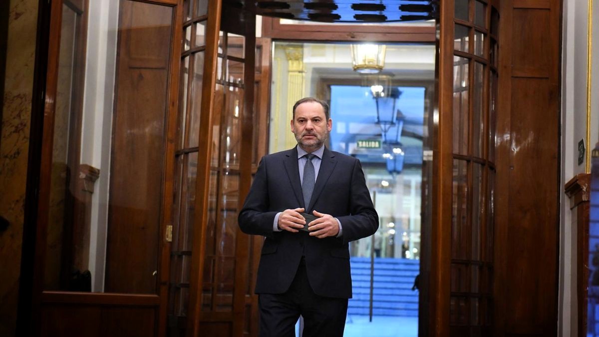Las cuentas de Ábalos en Hacienda no cuadran: el Congreso le ha pagado 751.421 euros y sólo ha reflejado 79.841