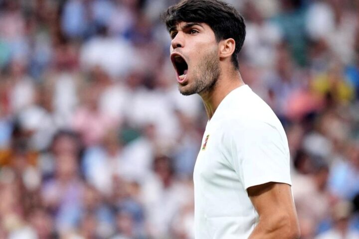 El tenista español Carlos Alcaraz, a cuartos de Wimbledon tras lucirse ante Rublev
