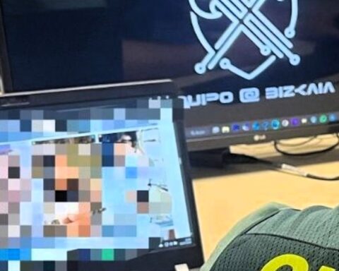 Desarticulada una banda criminal especializada en extorsiones sexuales por Internet