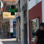 Casi toda España sigue con avisos por altas temperaturas, con alertas en 35 provincias y máximas de 41ºC
