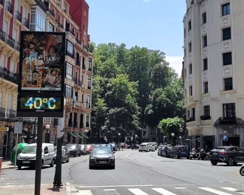 El calor aprieta hoy en el que será el peor día de la semana en toda España con temperaturas de 42º