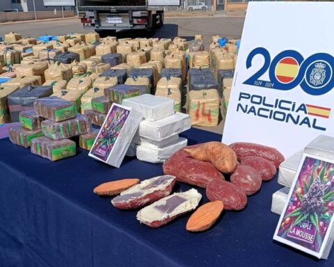 Meten más de quince toneladas drogas entre sandías y batatas desde Marruecos