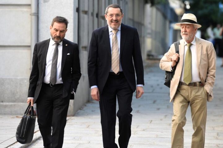 Oiga, ¿conoce usted a Santos Cerdán, el recaudador de comisiones por las obras que se le adjudicaron?
