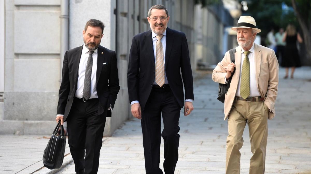 Oiga, ¿conoce usted a Santos Cerdán, el recaudador de comisiones por las obras que se le adjudicaron?