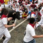 Los Miura cierran los encierros de San Fermín con una carrera rapidísima y limpia