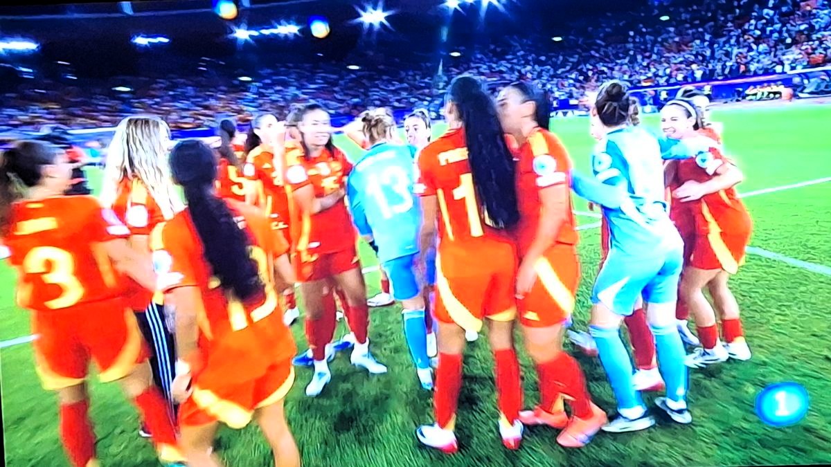 España vence a su bestia negra y se coloca en la final de la Eurocopa