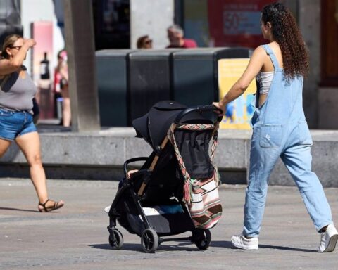 Hoy entran en vigor los nuevos permisos por nacimiento y cuidado de hijo de hasta 32 semanas