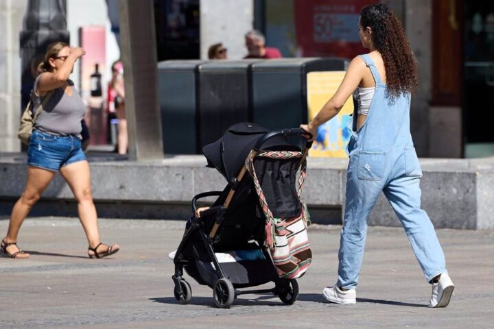 Hoy entran en vigor los nuevos permisos por nacimiento y cuidado de hijo de hasta 32 semanas