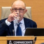 El juez del 'caso Montoro' pide a Hacienda analizar movimientos bancarios que revelan abonos de 673.500 euros de empresas