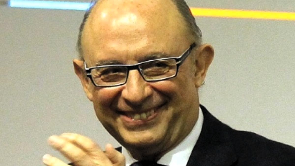 ¿Lobby? ¡Esto es un tráfico de influencias de manual a través del ministro de Hacienda!