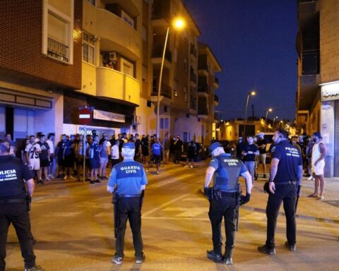 La Guardia Civil 'toma' Torre Pacheco para evitar la 'caza' del inmigrante