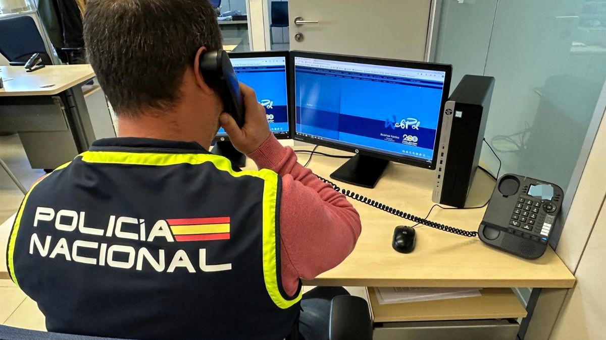La Policía lanza una campaña informativa con consejos para prevenir estafas y robos en vacaciones