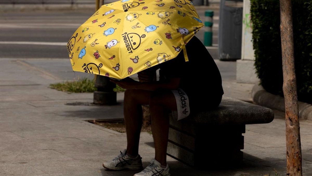 Una docena de provincias están en aviso por calor, lluvia, tormentas y fuerte oleaje
