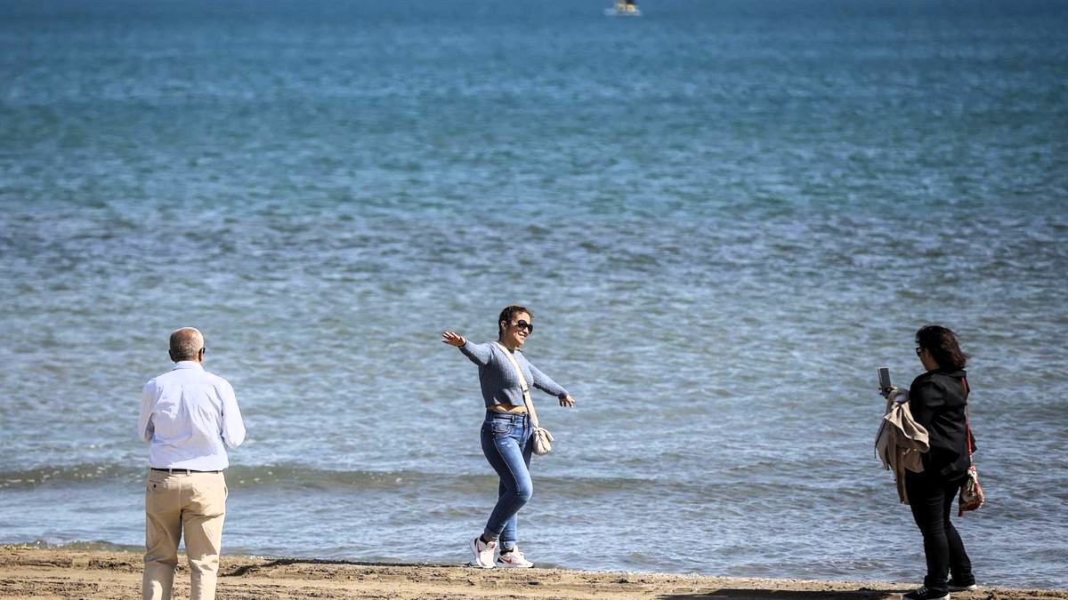 Las temperaturas altas descienden el lunes en la mitad norte y persisten las alertas por calor, lluvia y tormentas en el resto del país