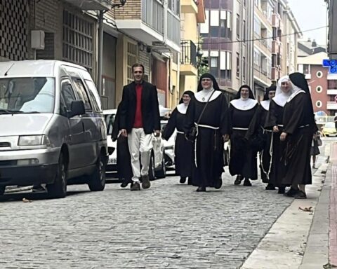 La justicia ordena el desahucio de las monjas de Belorado del convento que ocupan