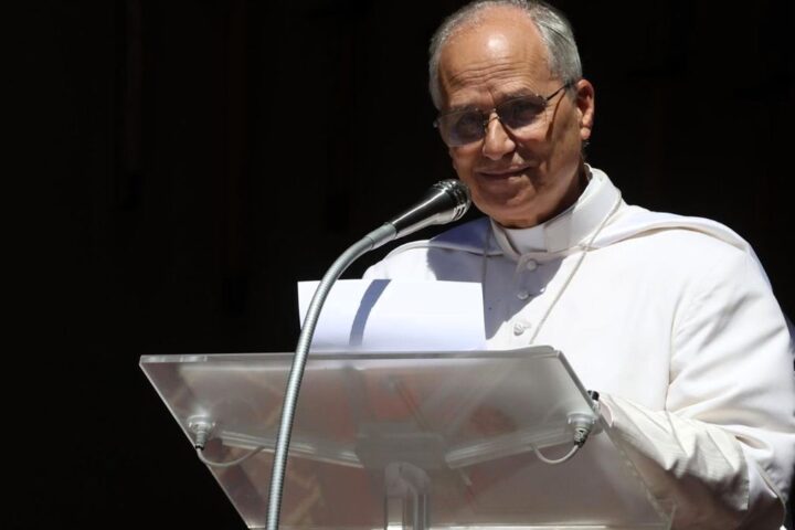 El Papa León arenga en el Jubileo a un millón de jóvenes a que "aspiren a cosas grandes" allí donde estén
