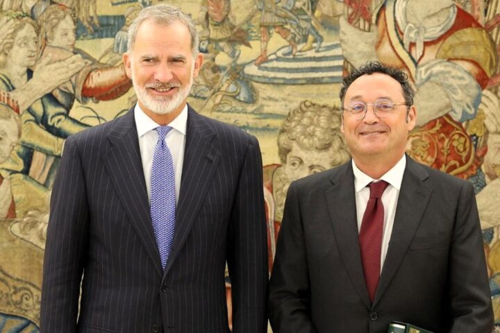 Clamor para que el fiscal general no acuida junto al Rey a la apertura del Año Judicial