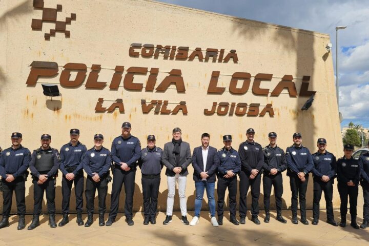 Policías