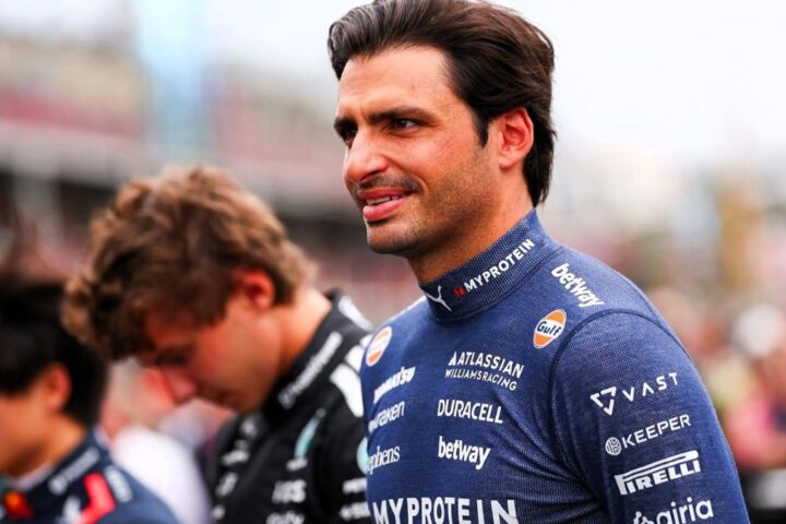 Carlos Sainz: "Este podio es mejor que el primero de mi carrera"