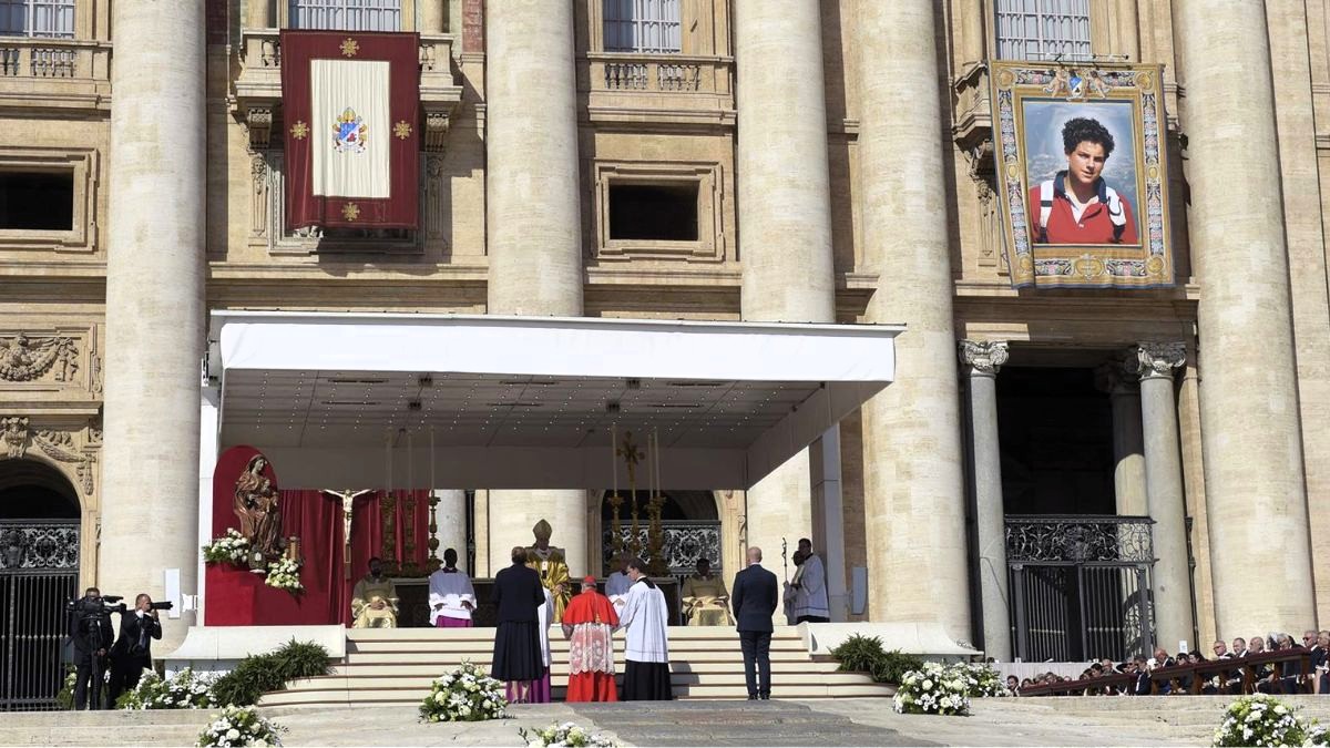 El Papa León XIV canoniza a Carlo Acutis, el primer santo milenial