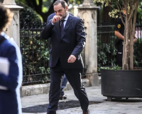 Aldama asegura al Supremo que Ábalos pagó en 'b' parte de un bajo comercial en Valencia