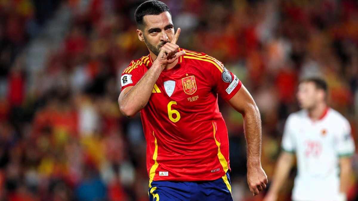 El 'pichichi' Merino y Pedri acercan a una histórica España al Mundial
