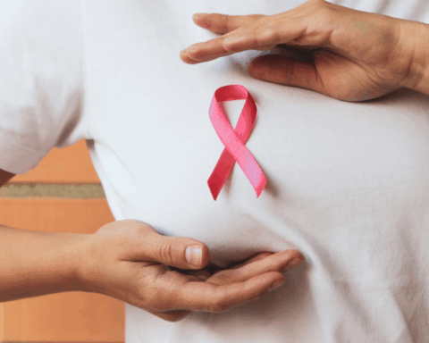 El 80% de los cánceres de mama se diagnostican tras la menopausia debido a la suma de factores biológicos y metabólicos